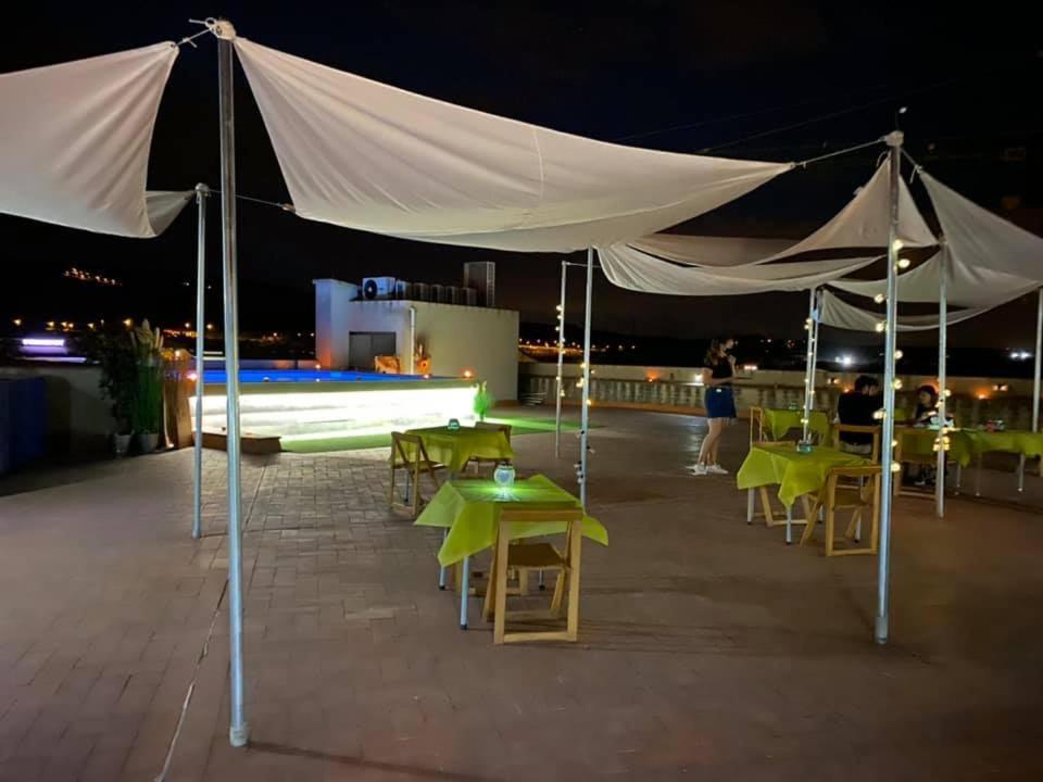 Hotel Fonda Neus ซานต์ซาดูร์นี ดาโนยา ภายนอก รูปภาพ
