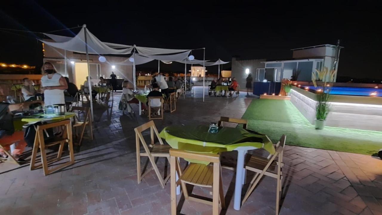 Hotel Fonda Neus ซานต์ซาดูร์นี ดาโนยา ภายนอก รูปภาพ