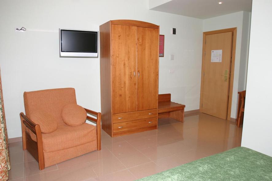 Hotel Fonda Neus ซานต์ซาดูร์นี ดาโนยา ภายนอก รูปภาพ