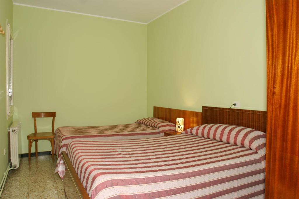 Hotel Fonda Neus ซานต์ซาดูร์นี ดาโนยา ภายนอก รูปภาพ